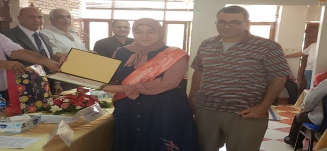 العبد يكرم الطلبة المتفوقين بقطاع محطات دمنهور